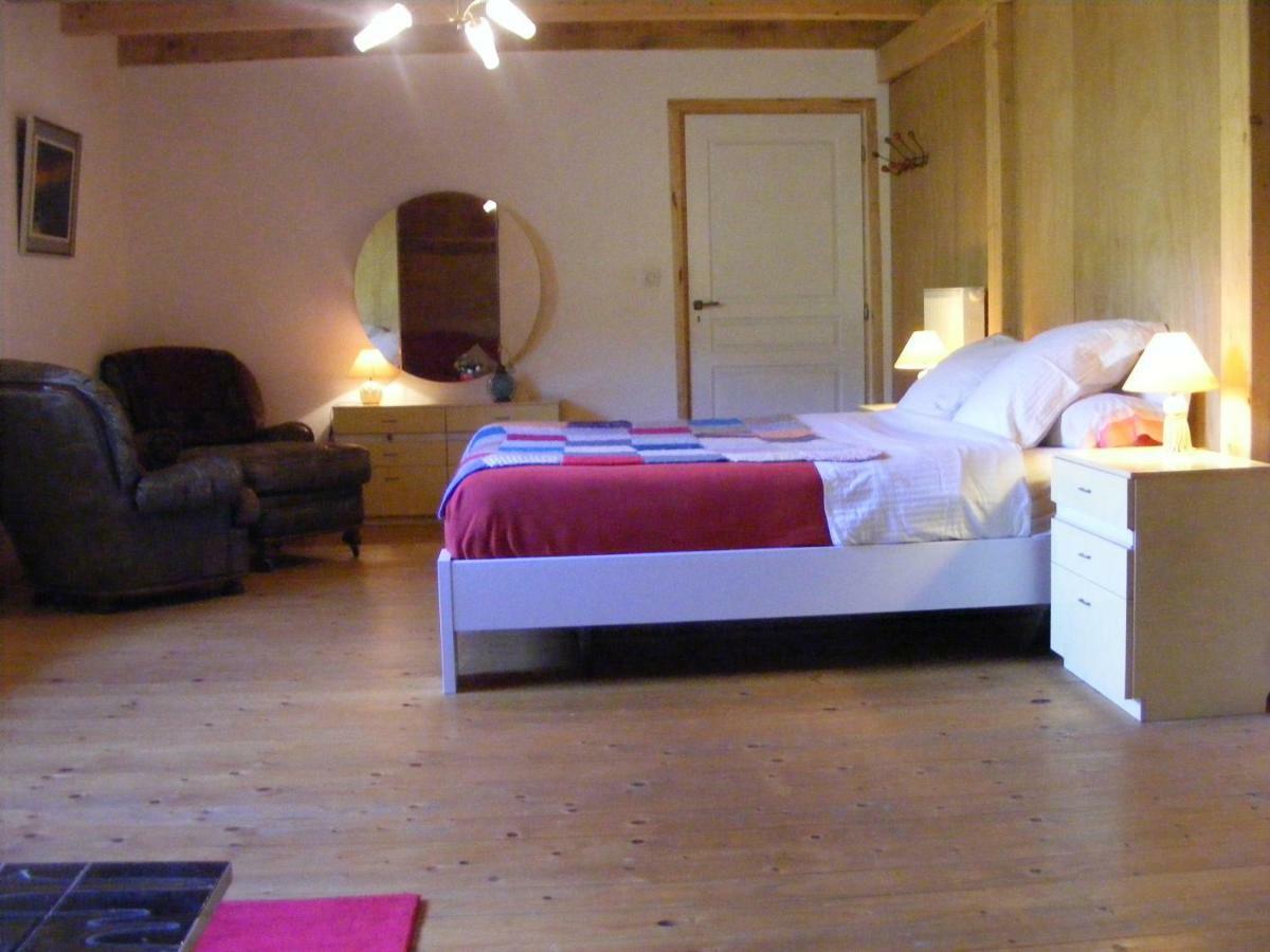Bed and Breakfast Les Grandes Fontaines La Longine Esterno foto